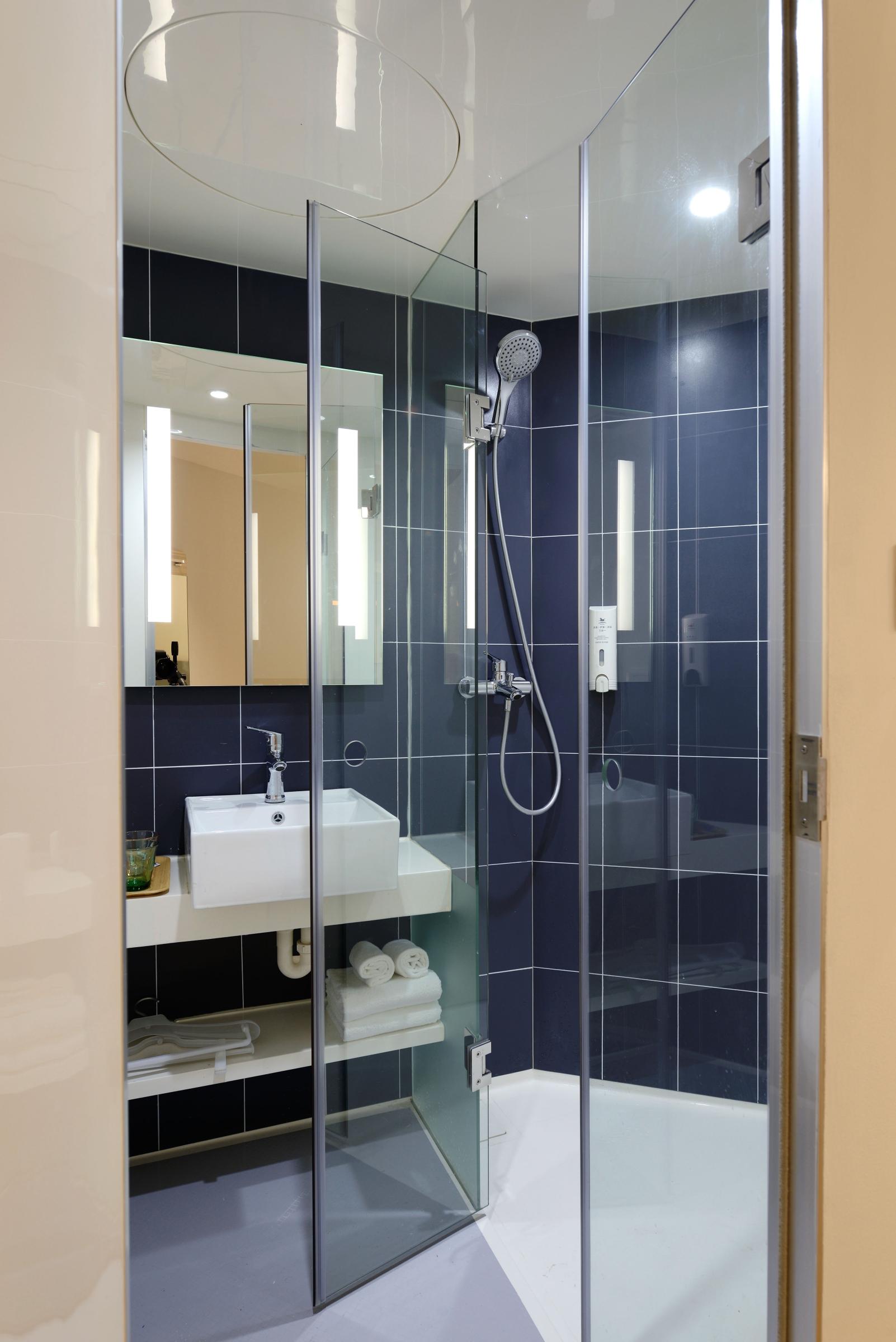 Glenview Home Cleaning. How To Deep Clean Bathrooms
